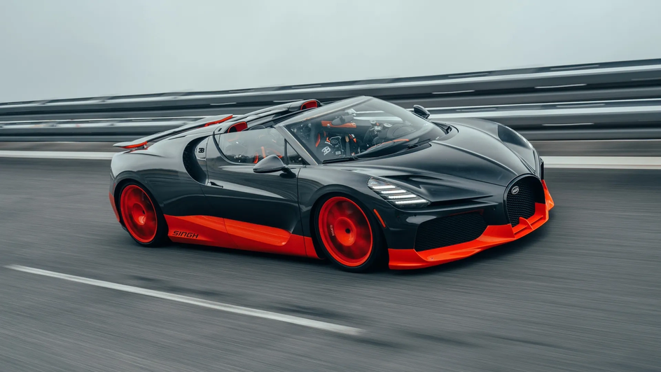 Bugatti Mistral World Record Car развил максимальную скорость 453,91 км/ч