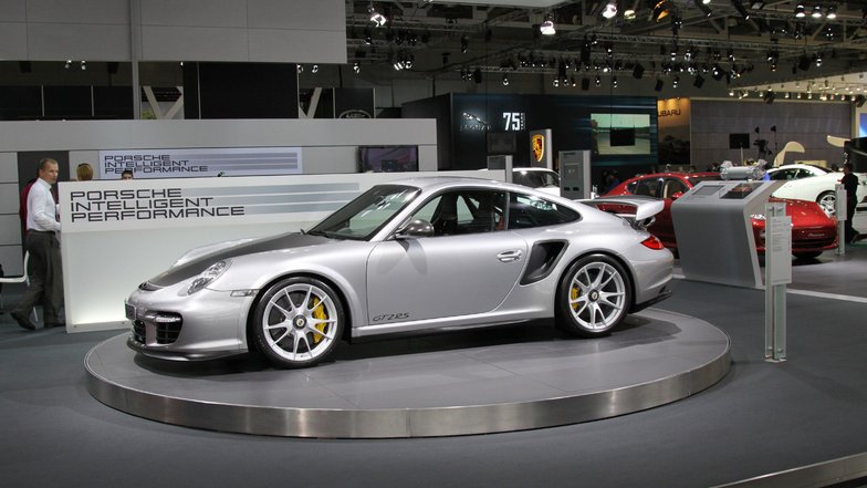 slide image for gallery: 2274 | Porsche 911 GT2 RS