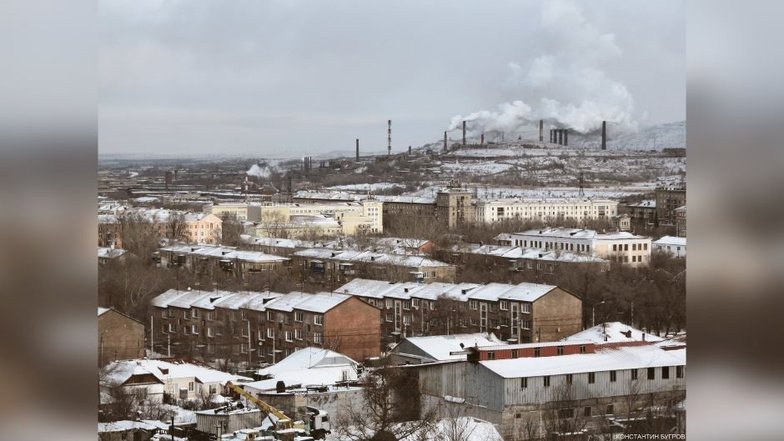 Первое капитальное жилье в Магнитогорске появилось в Орджонекидзевском районе города, а именно – в его части, именуемой Соцгород. Он располагается в левобережной части города, ближе всего к металлургическому комбинату.