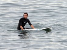 Джерард Батлер во время занятий серфингом Джерард Батлер во время занятий серфингом