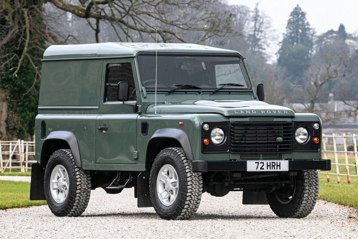 На аукцион выставили редчайший Land Rover короля Чарльза На аукцион выставили редчайший Land Rover короля Чарльза