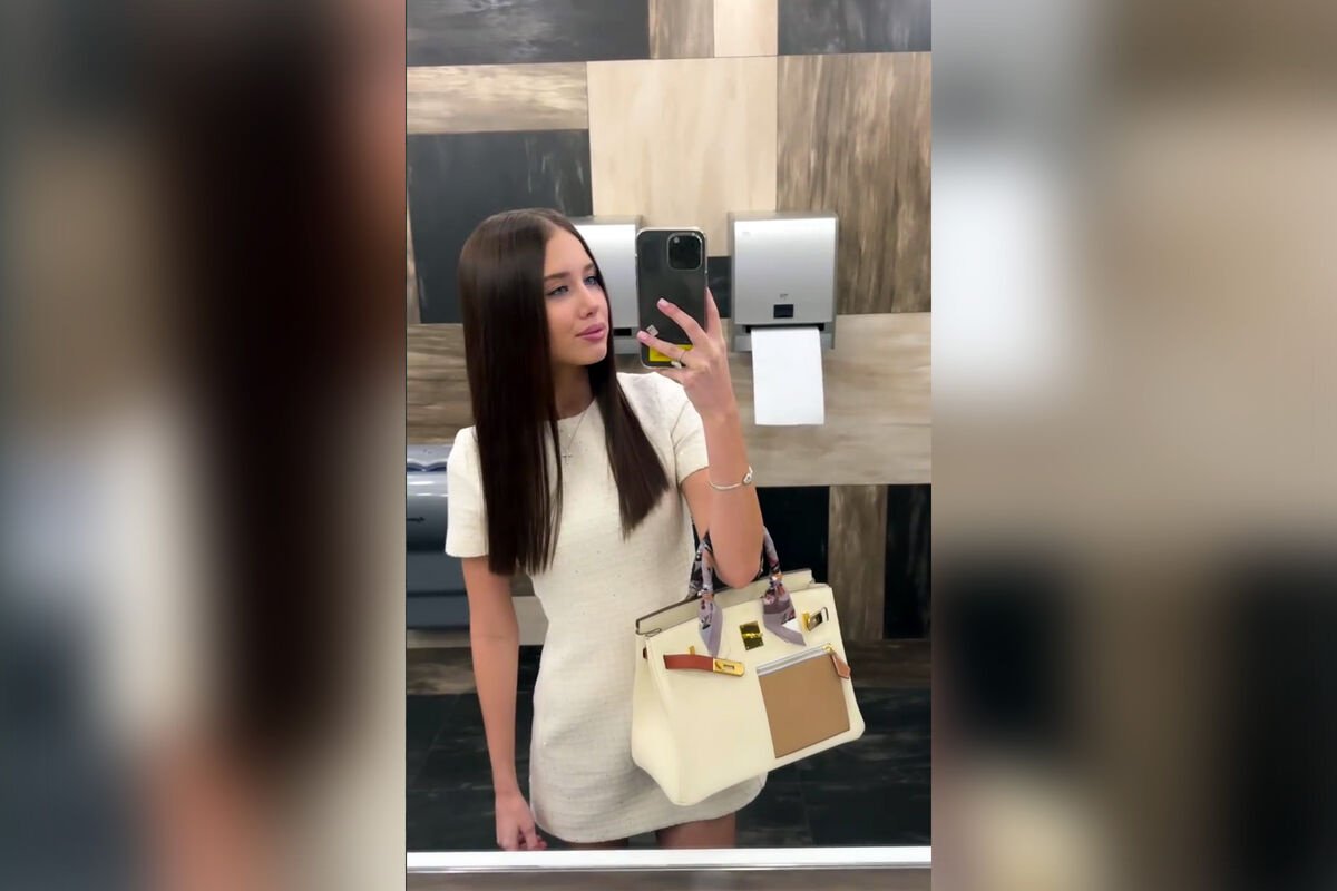 19-летняя невеста Лепса вышла в свет в мини-платье с сумкой за 2 млн рублей 19-летняя невеста Лепса вышла в свет в мини-платье с сумкой за 2 млн рублей