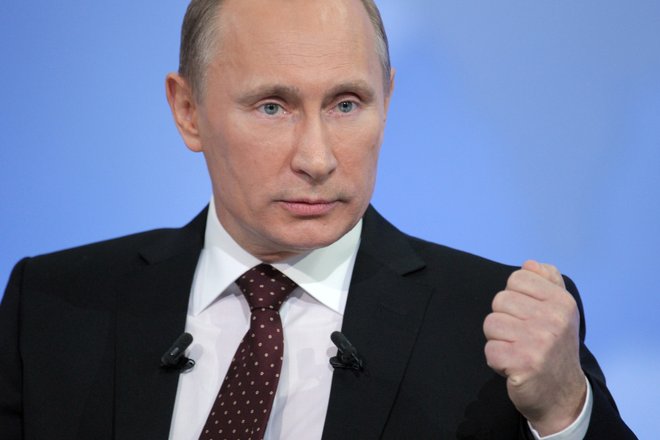Как выглядят пиджаки и галстуки Владимира Путина с прямых линий Как выглядят пиджаки и галстуки Владимира Путина с прямых линий