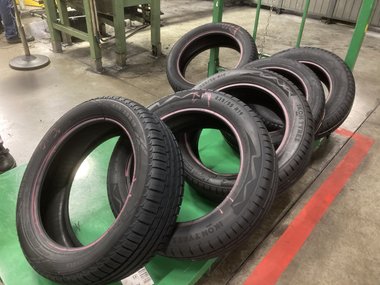 Визуальный контролькачества шин Ikon Tyres
