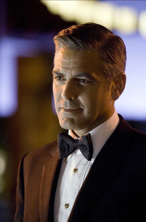 Возраст Клуни к лицу