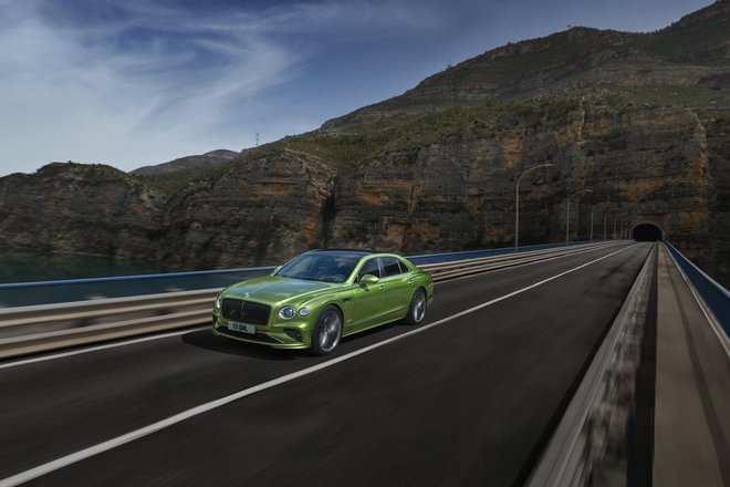 Bentley Flying Spur (2024)