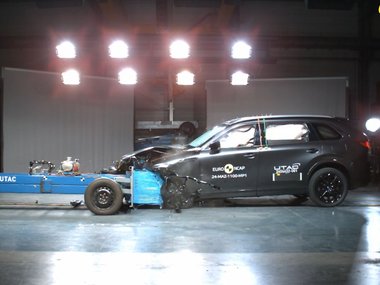 Краш-тест Mazda CX-80 EuroNCAP Краш-тест Mazda CX-80 EuroNCAP