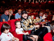 Филипп Киркоров с детьми Филипп Киркоров с детьми