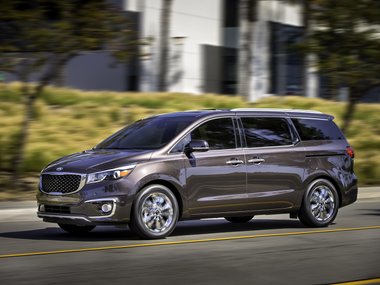slide image for gallery: 15472 | Kia Sedona