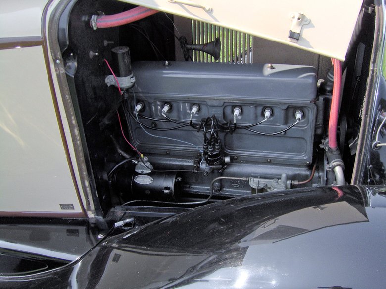 Знаменитый 6-цилиндровый мотор-долгожитель, получивший прозвище «Чугунное чудо», выпускался свыше 30 лет