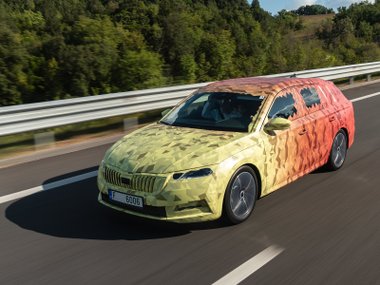 slide image for gallery: 25219 | Новая Skoda Octavia