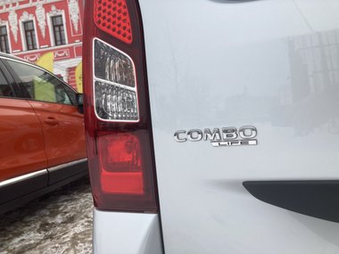 Opel Combo Life в деталях