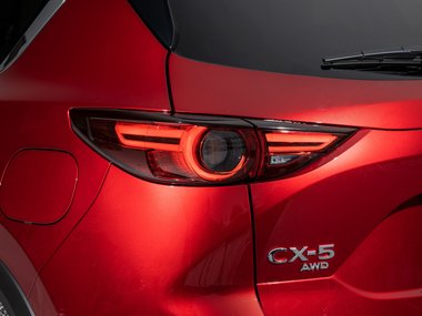 slide image for gallery: 27305 | Mazda CX-5