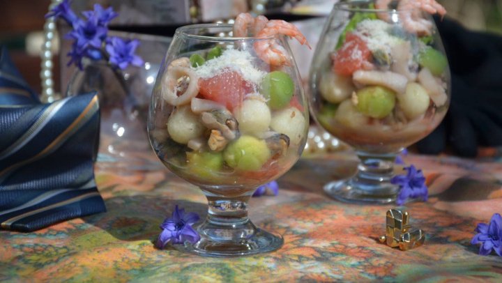 Морской салат с авокадо и ананасами – простой и вкусный рецепт, как приготовить пошагово