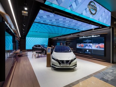 slide image for gallery: 26341 | Nissan dealer