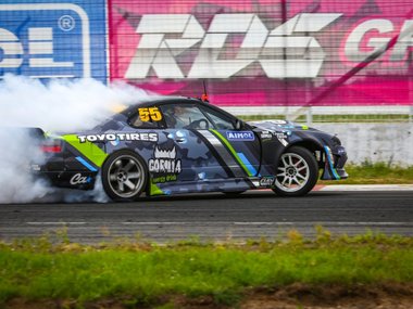 slide image for gallery: 24769 | RDS GP 13