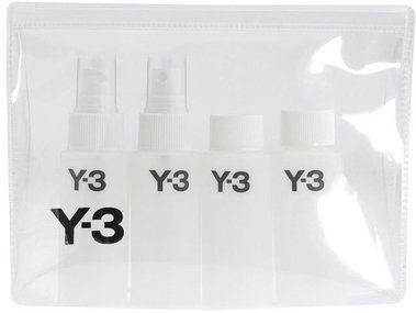 Slide image for gallery: 2036 | 6. Комплект для путешествия Y-3 by Yohji Yamamoto Kuro Travel Kit, Аdidas (от 600 руб.). В такой удобно перелить привычные средства. Еще из плюсов – многоразовое использование баночек-пузырьков.