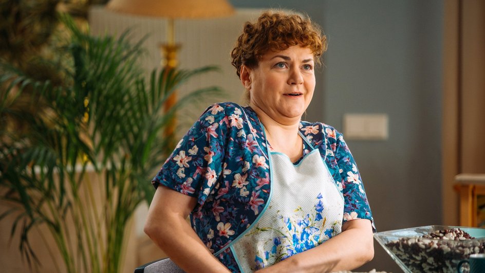 Анна Уколова в сериале «Ивановы-Ивановы» Анна Уколова в сериале «Ивановы-Ивановы»
