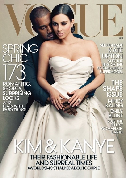 Обложка апрельского номера Vogue US с Ким Кардашьян и Канье Уэстом вызвала бурю негодования у читателей: многие считают Ким «недостойной» появления на обложке «библии моды»