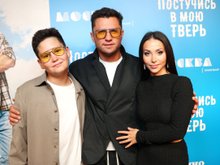 Павел Прилучный с сыном Тимофеем и Зепюр Брутян