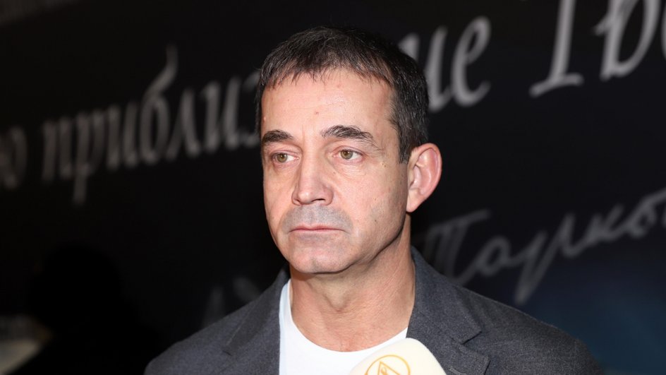 Дмитрий Певцов