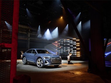 slide image for gallery: 25316 | Audi e-tron Sportback