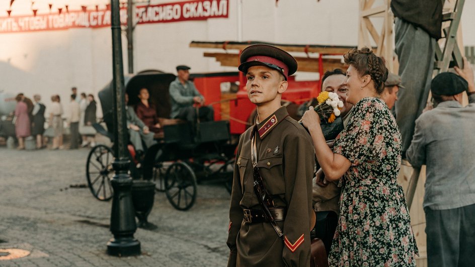 Владислав Миллер на съемках фильма «В списках не значился»