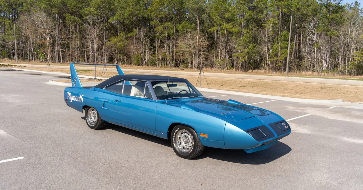 Plymouth Superbird в фильме Форсаж