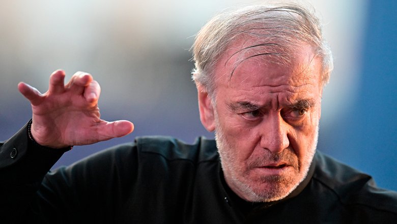 Валерий Гергиев выступает с симфоническим оркестром Мариинского театра на праздновании 1160-летия зарождения российской государственности на Софийской набережной в Великом Новгороде. Сентябрь 2022 года.