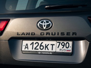 Toyota Land Cruiser GR SPORT
