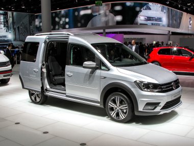 slide image for gallery: 17887 | VW Caddy Alltrack