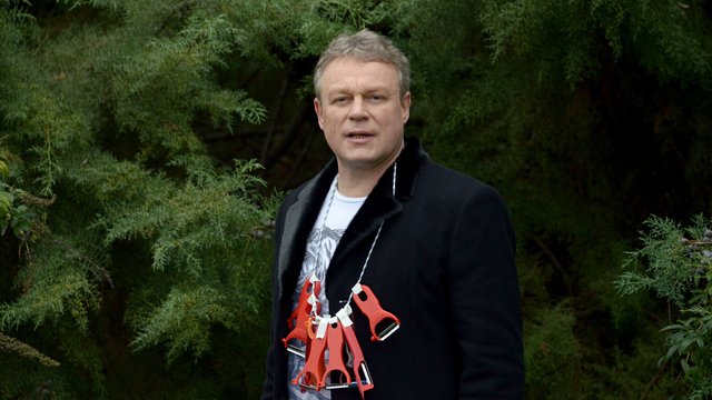 Сергей Жигунов на съемках сериала «Беглые родственники» Сергей Жигунов на съемках сериала «Беглые родственники»