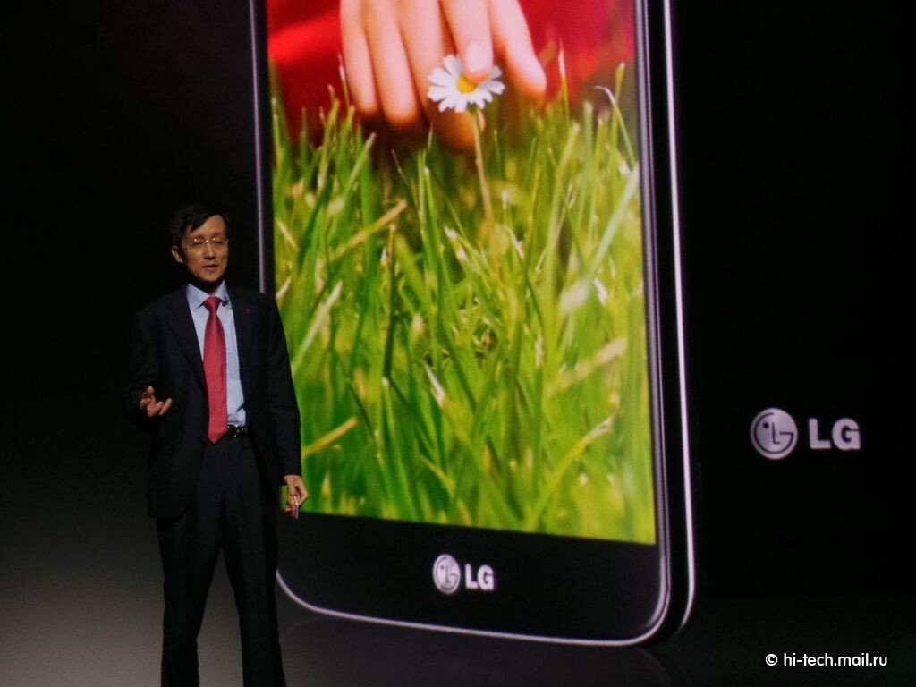 LG G2, первые впечатления: новый мощный смартфон-флагман - Hi-Tech Mail.ru