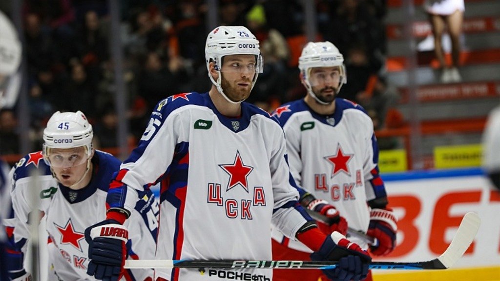 Впервые в истории КХЛ оба финалиста прошлого Кубка Гагарина вылетели в первом раунде