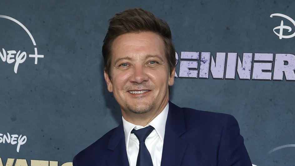 Джереми Реннер Джереми Реннер