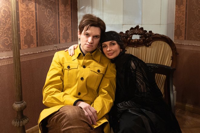 Андрей Максимов и Мария Смольникова на съемках сериала «Лиля» Андрей Максимов и Мария Смольникова на съемках сериала «Лиля»
