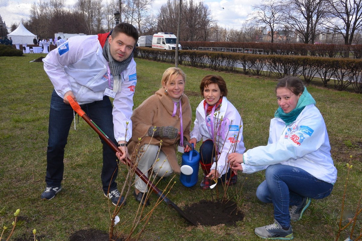 Сергей Волчков, Арина Шарапова и Светлана Зейналова (фото: Руслан Рощупкин)