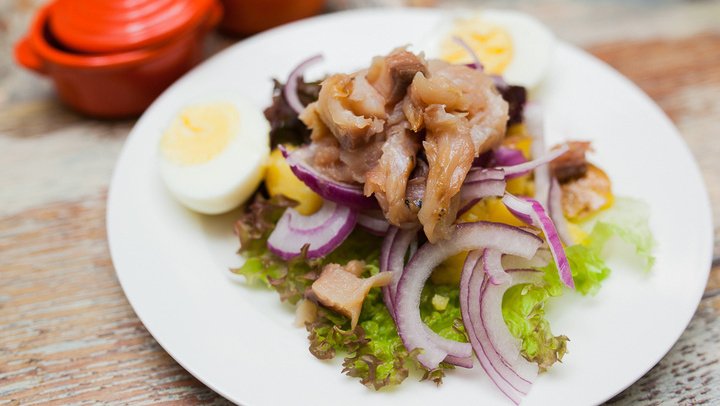 Салат из булгура с рыбой, пошаговый рецепт с фото на 636 ккал