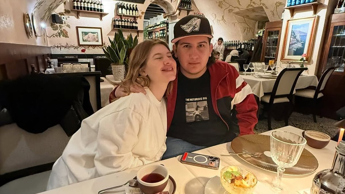 Анна Цуканова-Котт тронула поклонников редким фото с повзрослевшим сыном Михаилом
