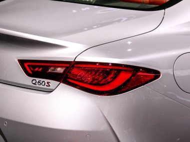 slide image for gallery: 19772 | Infiniti Q60