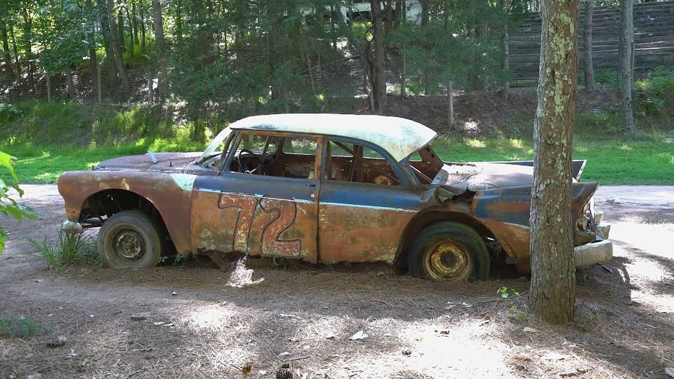 nascar-speedway-abandoned-for-55-years-is-now-a-ghost-track-hidden-in-the-woods_3.jpeg