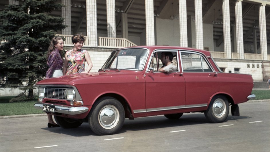 Советский легковой автомобиль малого класса "Москвич-412" Советский легковой автомобиль малого класса "Москвич-412"