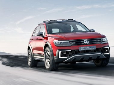 slide image for gallery: 19705 | Volkswagen Tiguan GTE Active Concept