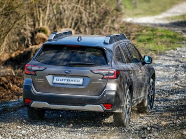 slide image for gallery: 28285 | Subaru Outback