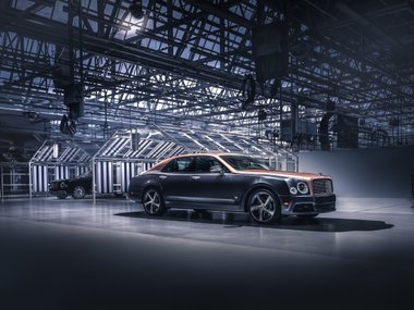 slide image for gallery: 26172 | Bentley Mulsanne Speed 6.75 Edition by Mulliner
