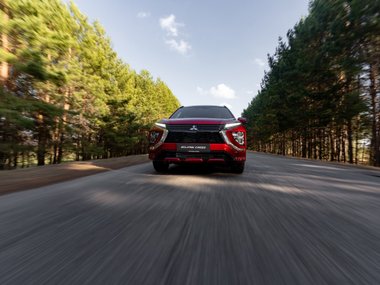 slide image for gallery: 27929 | Mitsubishi Eclipse Cross