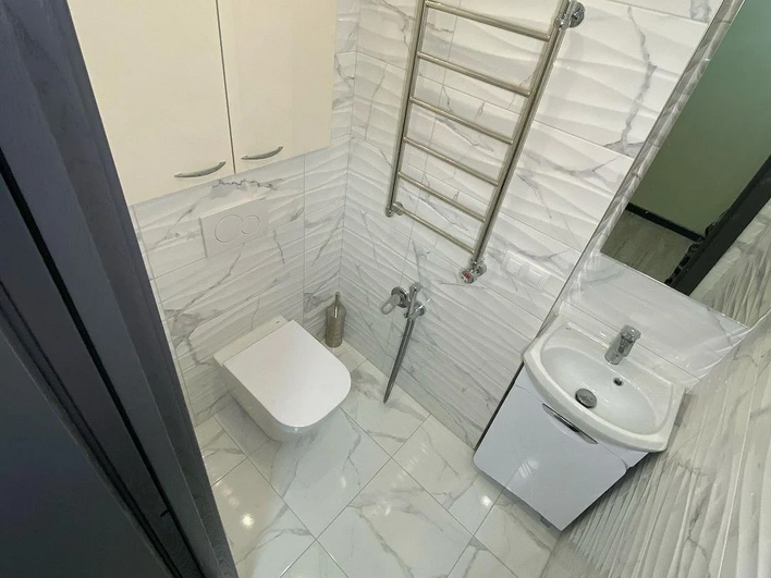 Укладка плитки в туалете в Москве