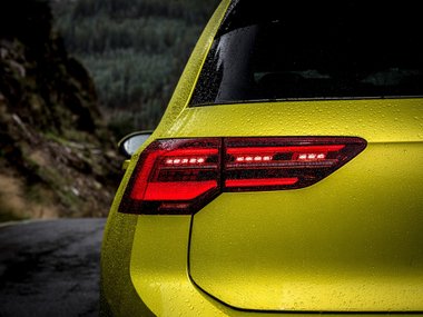 slide image for gallery: 25434 | Volkswagen Golf