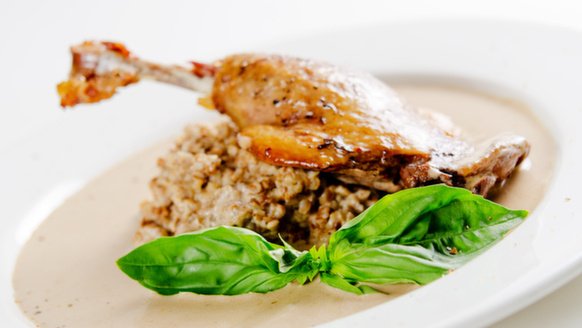 Куриные ножки с грибами в мешочке рецепт – Французская кухня: Основные блюда. «Еда»