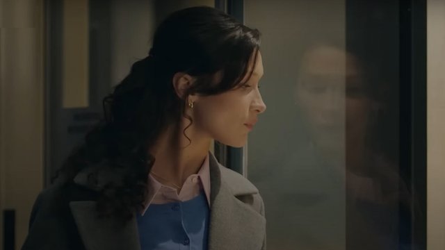 Белла Хадид в трейлере сериала «Рами» Белла Хадид в трейлере сериала «Рами»